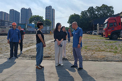 泸州市国资委副主任张月姣带队到金沙澳门(中国)唯一官方网站港口督导汛期安全生产工作