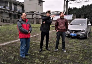 交通部专家检查金沙澳门(中国)唯一官方网站码头防水污染工作开展情况